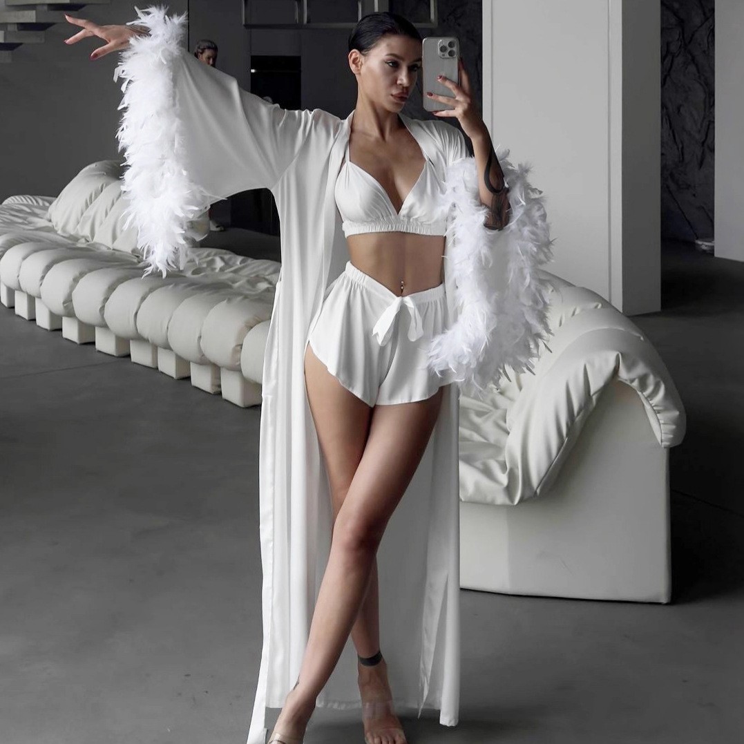 Conjunto de Tres Piezas: Bata  - Bathrobe reseña y precio